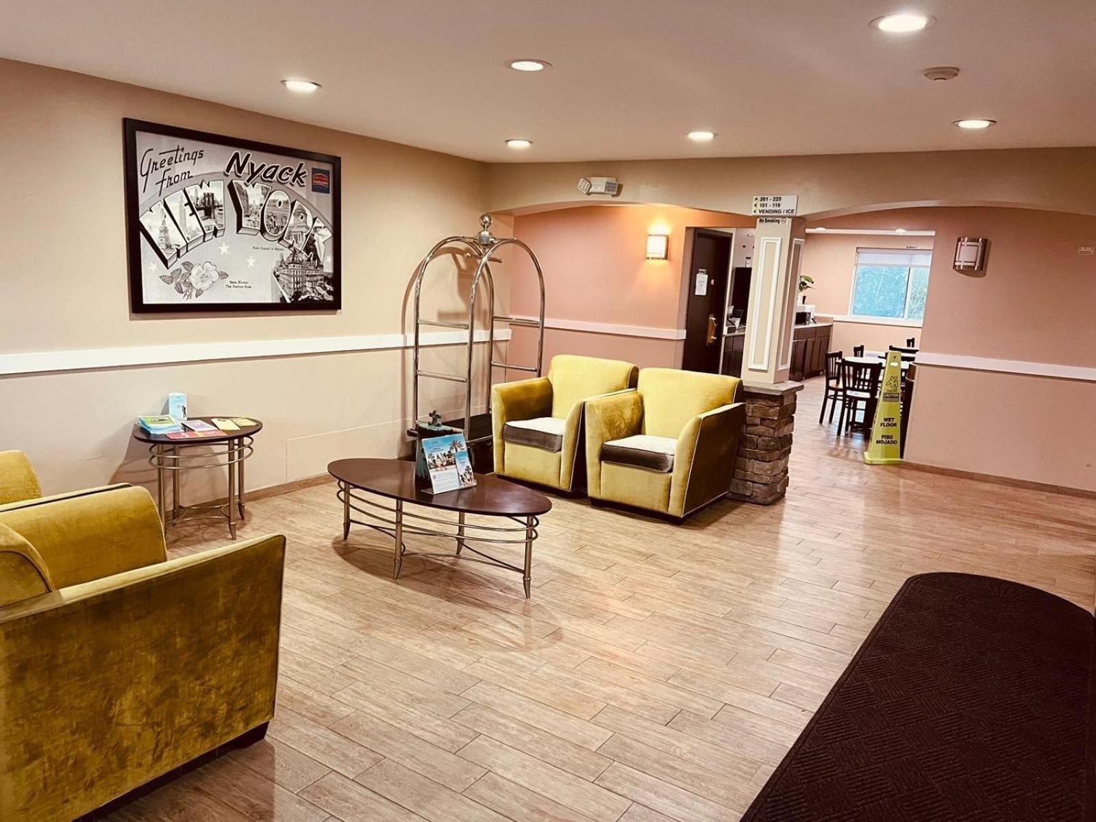 Fairbridge Inn Express ניאק מראה חיצוני תמונה