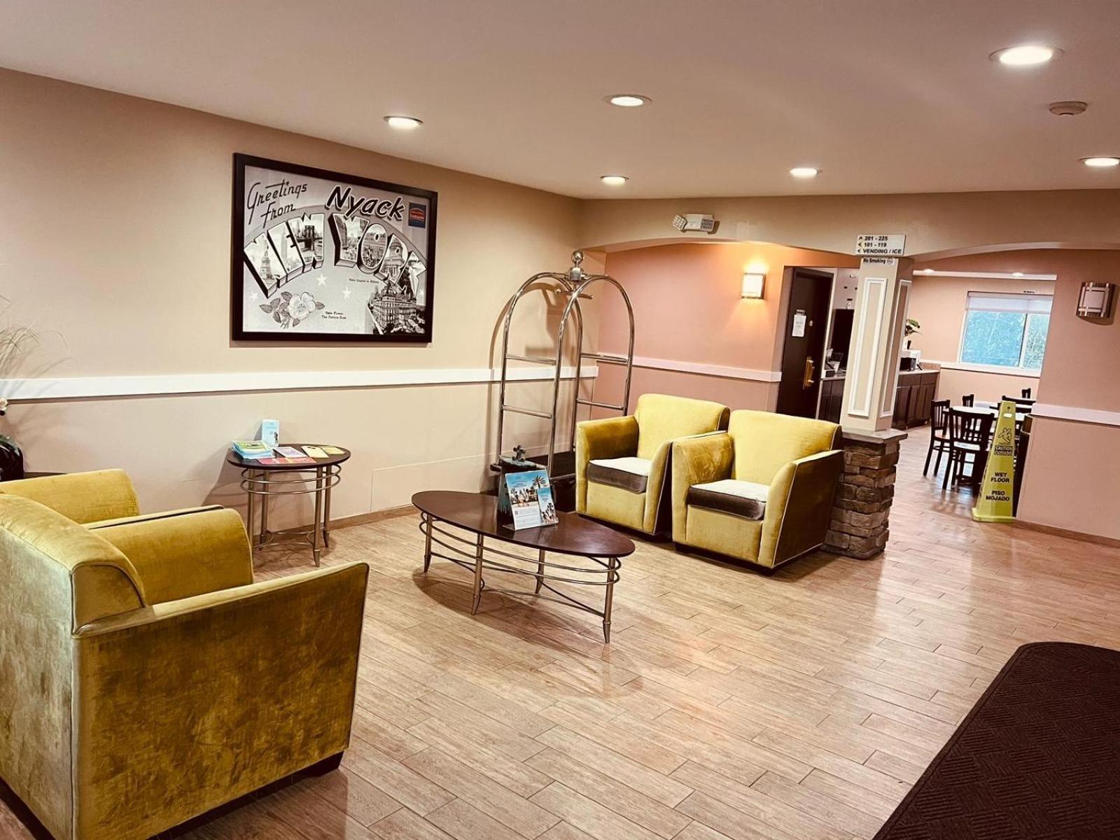 Fairbridge Inn Express ניאק מראה חיצוני תמונה